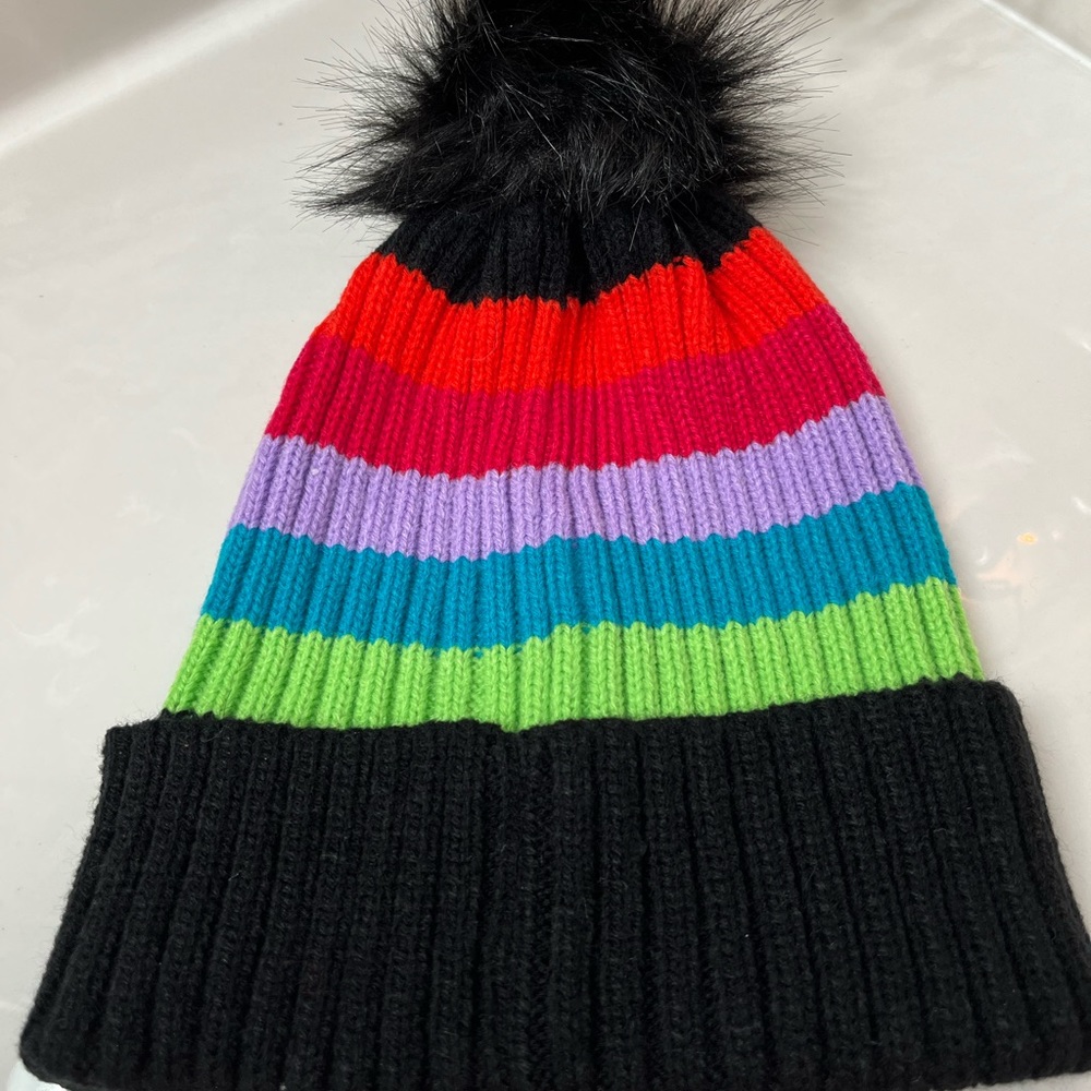 NWOT Matrix Hat - Picture 2 of 3